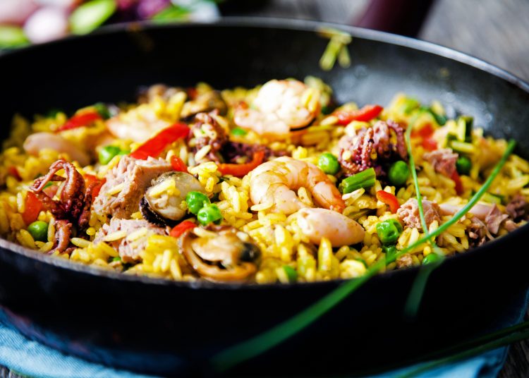 Seafood,Paella,In,The,Fry,Pan