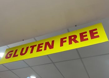 This,Is,Gluten,Free,Sign,Tag,Above,Of,Supermarket,In