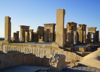 Persepolis,,Whose,Magnificent,Ruins,Rest,At,The,Foot,Of,Kuh e
