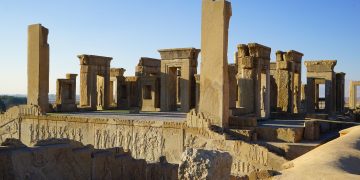 Persepolis,,Whose,Magnificent,Ruins,Rest,At,The,Foot,Of,Kuh e