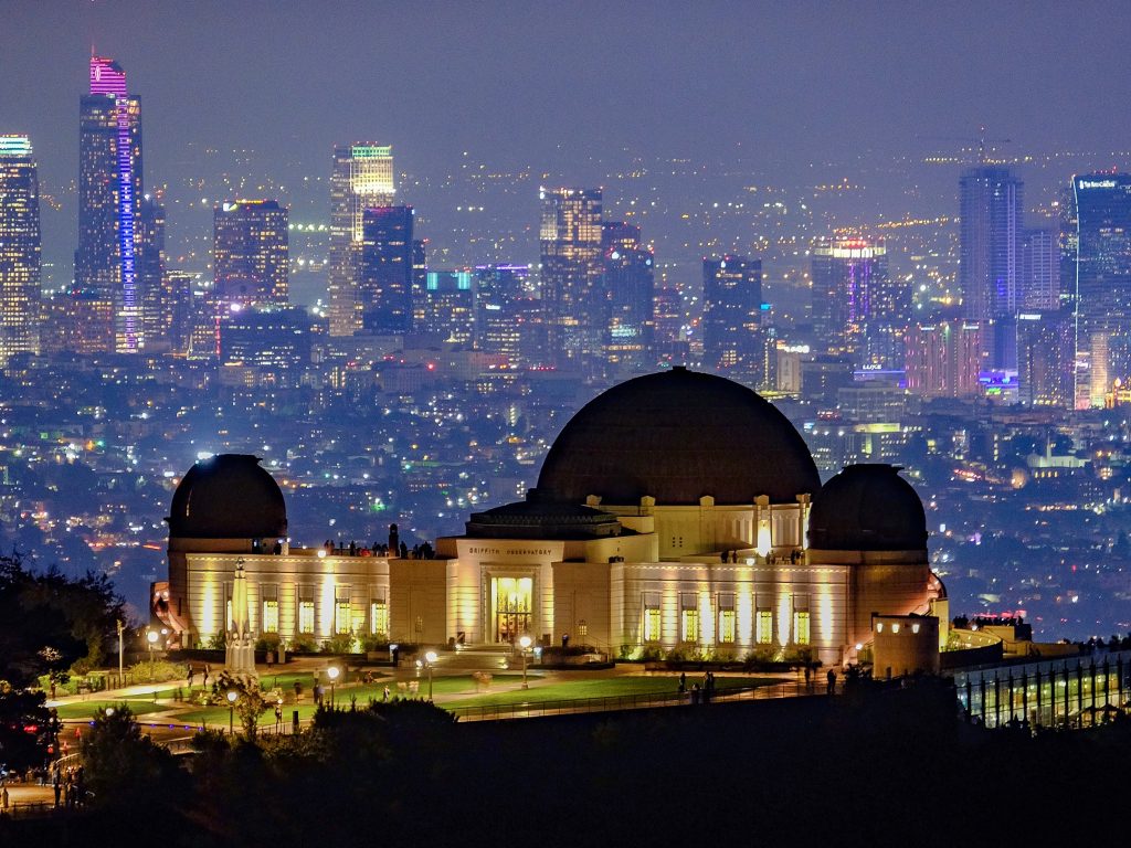 The,Griffith,Observatory,And,Downtown,Of,Los,Angeles,City,Skyline