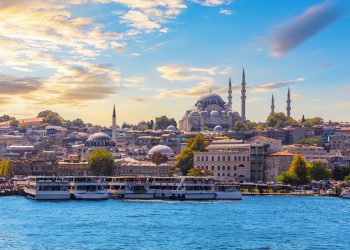 Ships,In,The,Bosphorus,By,Beautiful,Suleymaniye,Mosque,Of,Istanbul,