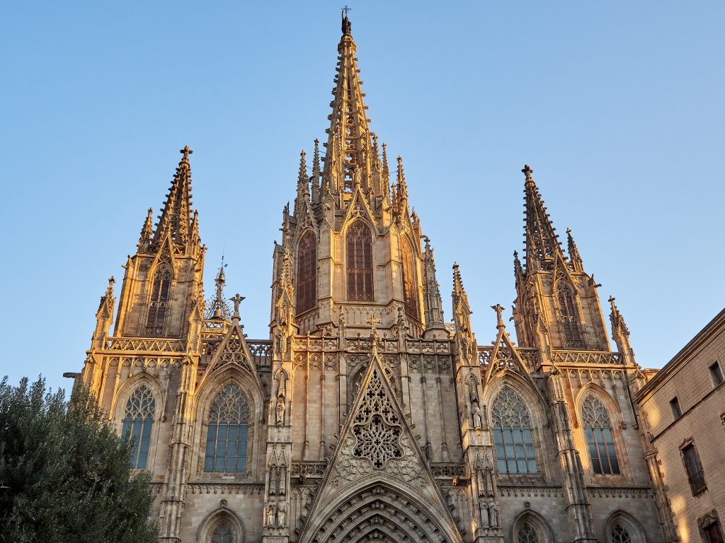 Facade,Of,The,Cathedral,Of,The,Holy,Cross,And,Saint